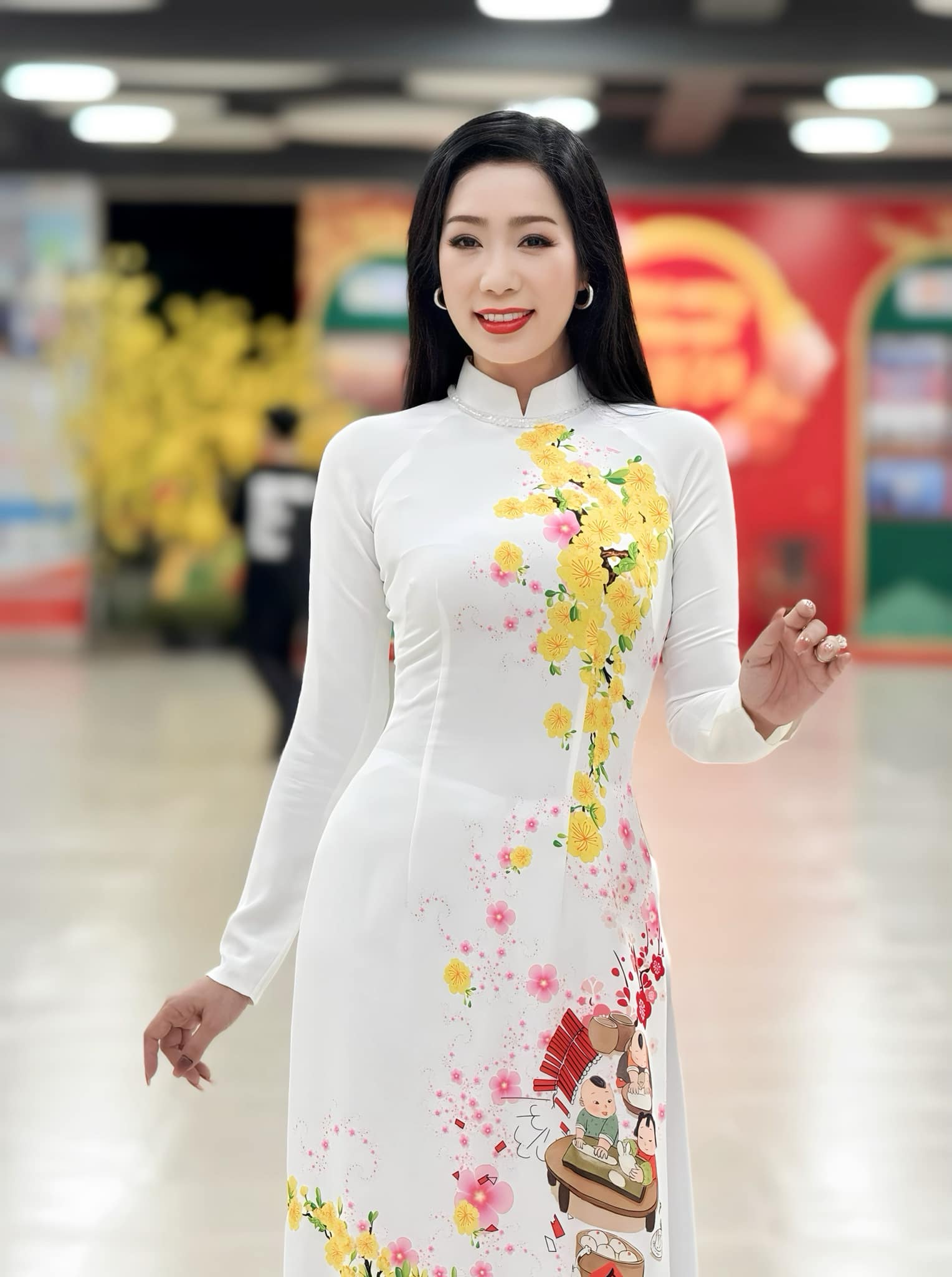 Trinh-Kim-Chi-hoa-khoi sinh-vien-Viet-Nam